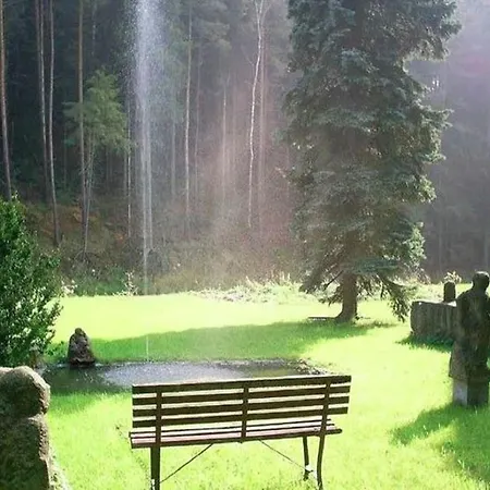 Rotschoenberg Im Tal Der Freiberger Mulde