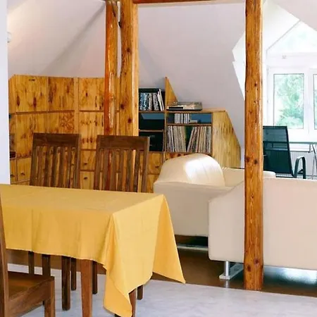 Rotschoenberg Im Tal Der Freiberger Mulde *