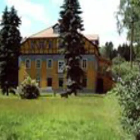 Rotschoenberg Im Tal Der Freiberger Mulde Großschirma