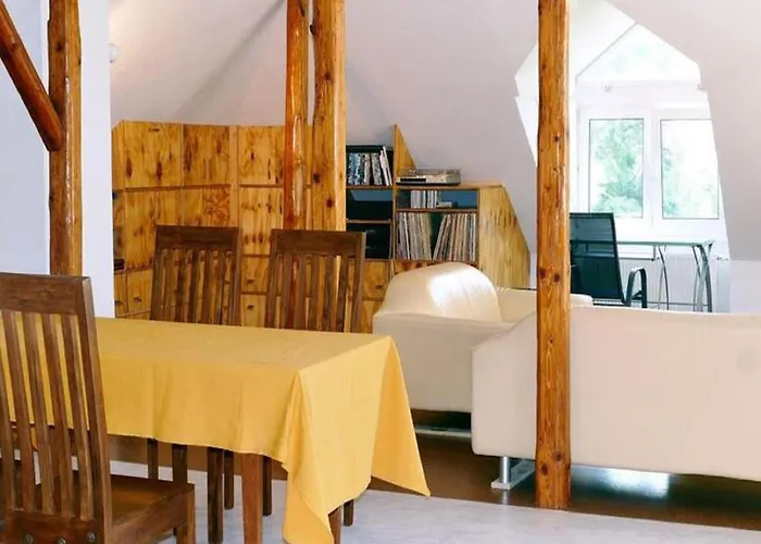 Rotschoenberg Im Tal Der Freiberger Mulde *